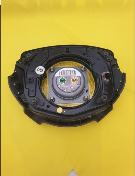 resimler/genel/W211 DİREKSİYON HAVA YASTIGI ORJİNAL ÇIKMA 